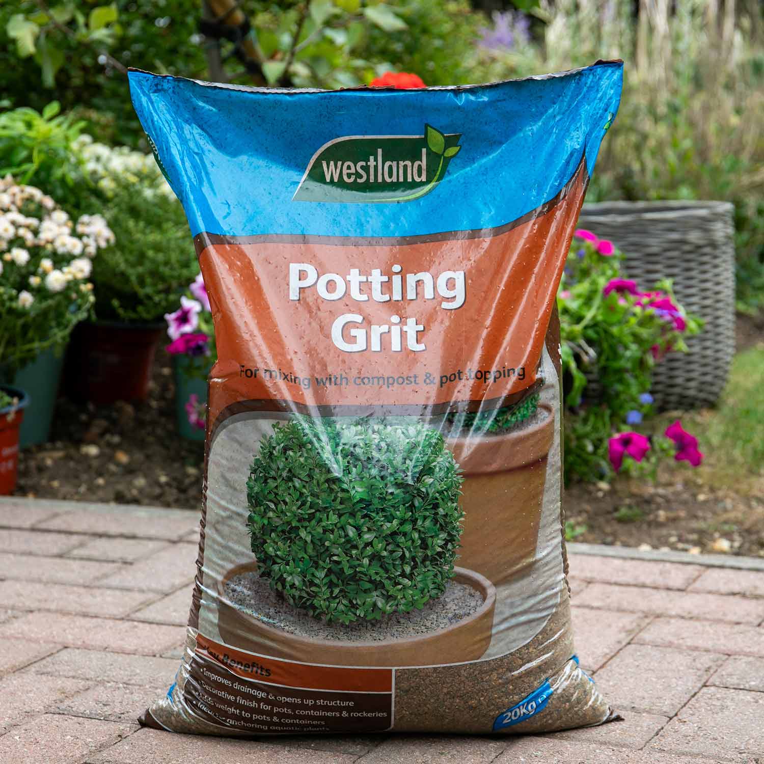 grit for top of plant pots Westland Potting Grit