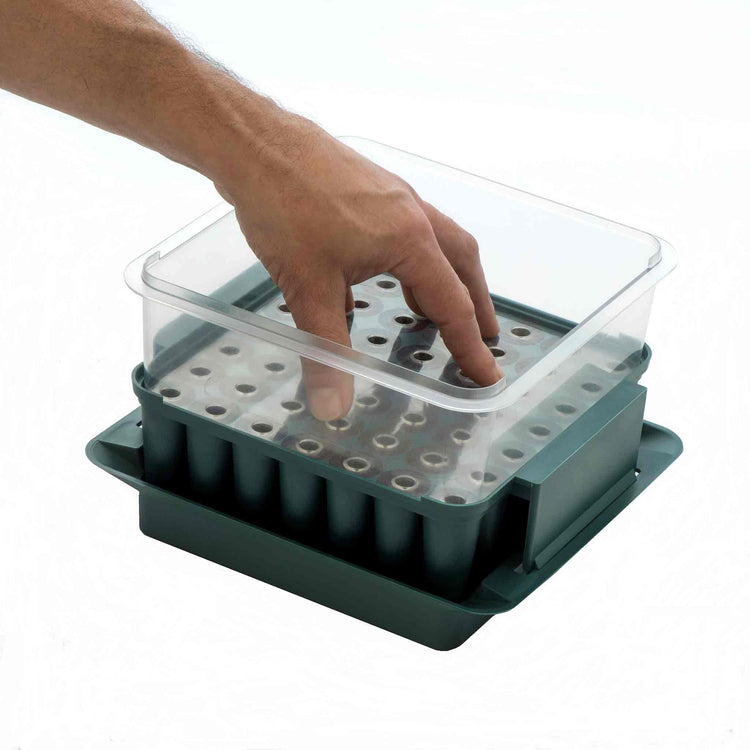 Compact Plug Plant Trainer