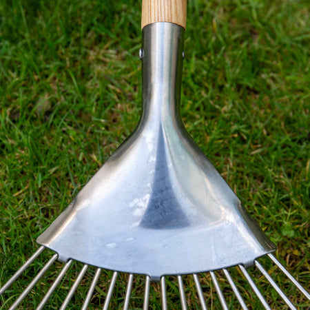 Kent & Stowe Garden Life Lawn Rake