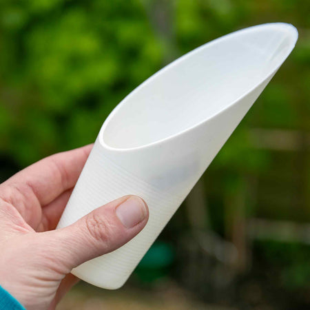 Shell On Earth Potting Scoop