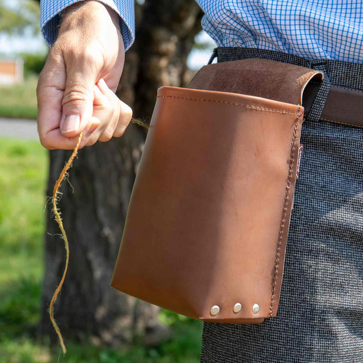 Heritage Leather String Pouch