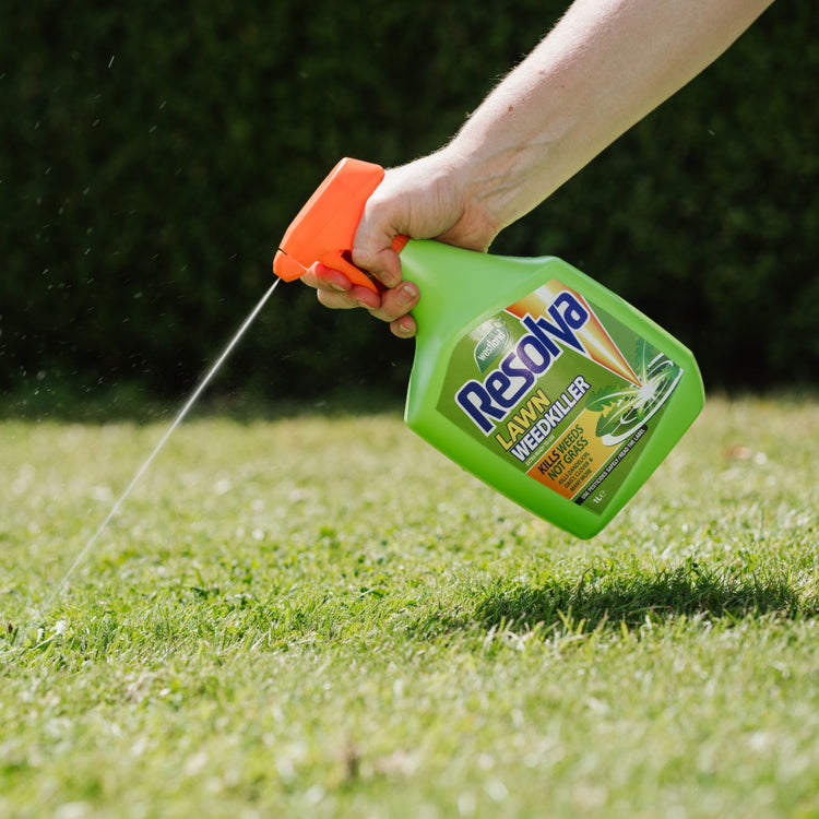Resolva Xtra Fast WeedKiller, Lawn WeedKiller, Path & Driveway 1L