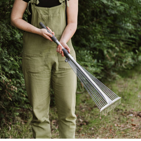 Kent & Stowe Expanding Lawn Rake