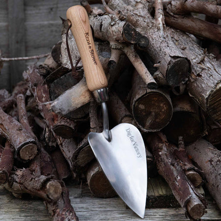 Kent & Stowe Heart Shaped Trowel