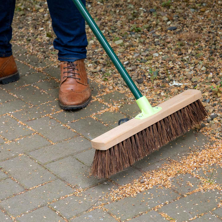 Gardman Bassine Yard Broom 45cm 18in