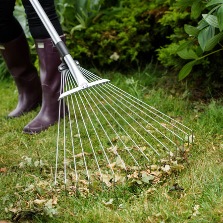 Gardeners Mate Expanding Leaf & Lawn Rake