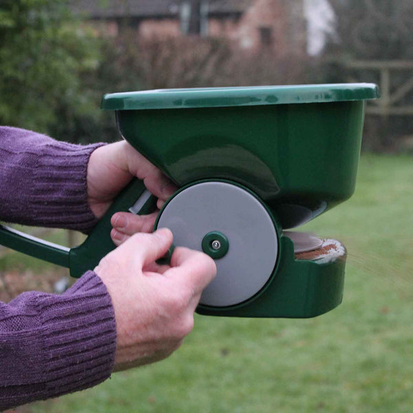 Deluxe Seed & Fertiliser Spreader