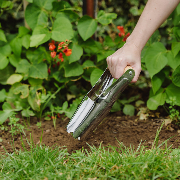 Kent & Stowe Bulb Planter